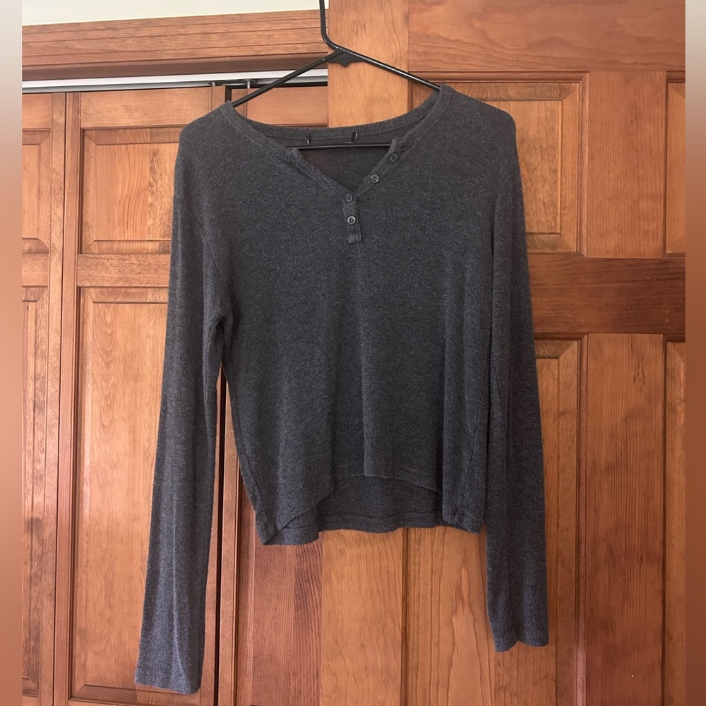 Brandy Melville Gray Long Sleeve Tee